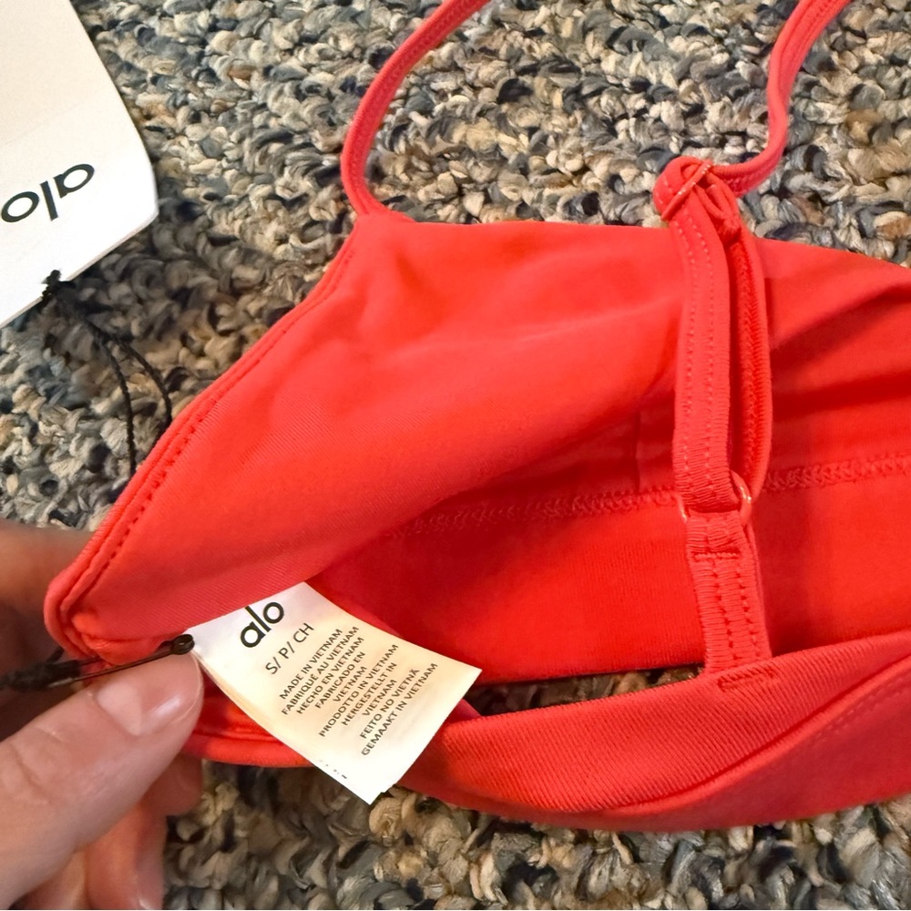 NWT ALO YOGA Candy Red Set: Match Point Tennis Skirt and Splendor Bra - Picture 5 of 11